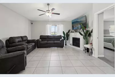 16621 Sunburst Lake Street, Wimauma, FL 33598 - Photo 2