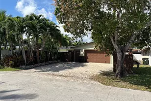 5631 NE 16th Ave, Fort Lauderdale, FL 33334 - Photo 2