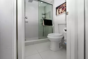 1880 S Ocean Dr, Hallandale Beach, FL 33009 - Photo 26