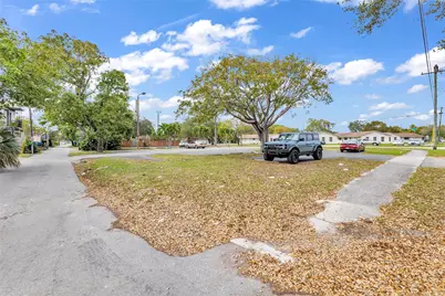5912 Tyler Street, Hollywood, FL 33021 - Photo 16