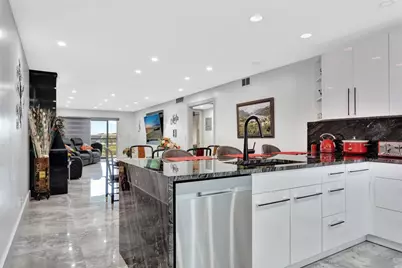 2903 Victoria Circle #O4, Pompano Beach, FL 33066 - Photo 4