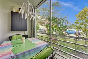 2831 Somerset Dr, Fort Lauderdale, FL 33311 - Photo 14