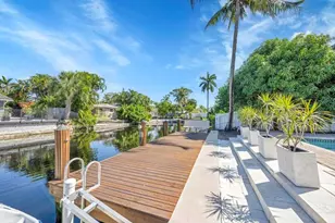 1771 NE 35th St, Oakland Park, FL 33334 - Photo 24