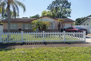 3205 Hibiscus, Fort Pierce, FL 34947 - Photo 2