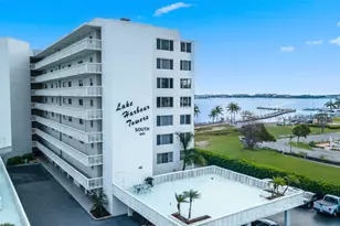 301 Lake Shore Dr, Lake Park, FL 33403 - Photo 32