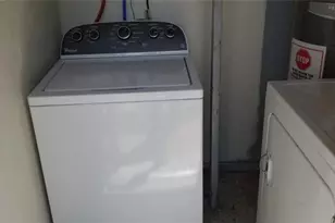 912 NE 12th Ave, Pompano Beach, FL 33060 - Photo 2