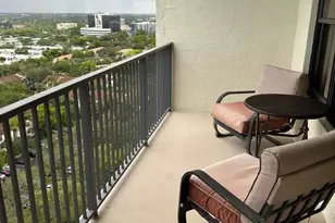 3200 Port Royale Dr N Unit, Fort Lauderdale, FL 33308 - Photo 2