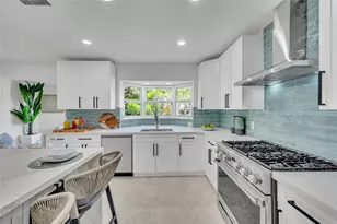 1700 Marietta Dr, Fort Lauderdale, FL 33316 - Photo 16