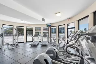 20505 E Country Club Dr, Aventura, FL 33180 - Photo 26