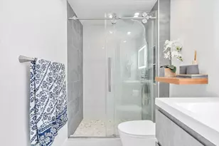 20505 E Country Club Dr, Aventura, FL 33180 - Photo 14