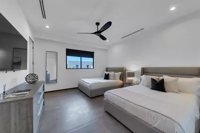 727 NE 17th Way, Fort Lauderdale, FL 33304 - Photo 96