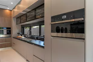 727 NE 17th Way, Fort Lauderdale, FL 33304 - Photo 34