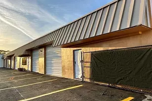 519 NE 34th St, Oakland Park, FL 33334 - Photo 1