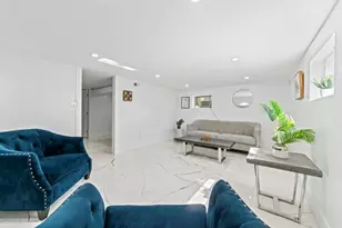 1215 NE 200th St, Miami, FL 33179 - Photo 20