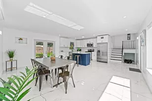 1215 NE 200th St, Miami, FL 33179 - Photo 4