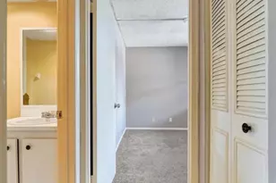 9440 Poinciana Pl, Davie, FL 33324 - Photo 22