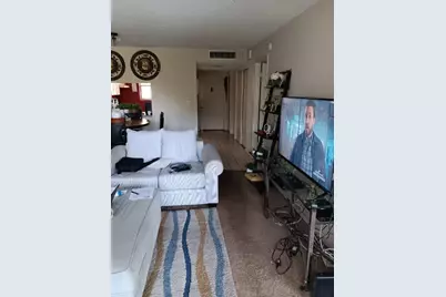 2304 S Cypress Bend Drive #313, Pompano Beach, FL 33069 - Photo 4