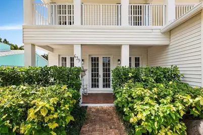 639 NE 17th Way, Fort Lauderdale, FL 33304 - Photo 4