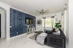 293 SW Lake Forest Way, Port Saint Lucie, FL 34986 - Photo 6