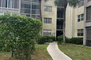 1800 SW 81 Ave N Lauderdale Ave Unit, North Lauderdale, FL 33068 - Photo 1
