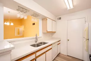 2440 NW 33rd St, Oakland Park, FL 33309 - Photo 8