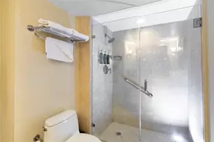 2670 E Sunrise Blvd, Fort Lauderdale, FL 33304 - Photo 64