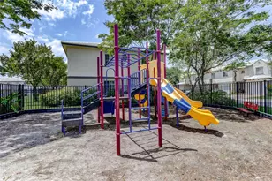 2037 Nassau Dr, Riviera Beach, FL 33404 - Photo 38