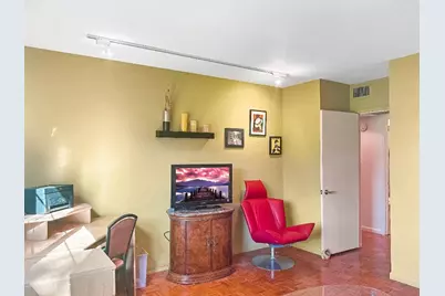 1950 N Andrews Avenue #120D, Fort Lauderdale, FL 33311 - Photo 6