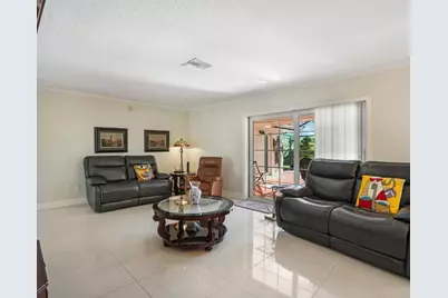 906 NW 83rd Drive, Coral Springs, FL 33071 - Photo 28