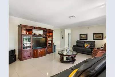 906 NW 83rd Drive, Coral Springs, FL 33071 - Photo 8