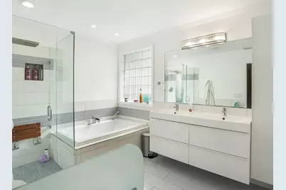 906 NW 83rd Drive, Coral Springs, FL 33071 - Photo 32