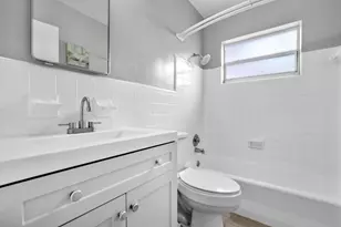 1925 NE 26th St, Fort Lauderdale, FL 33305 - Photo 12