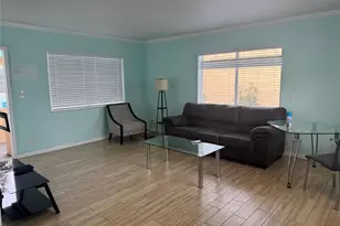 323 Monroe St, Hollywood, FL 33019 - Photo 4