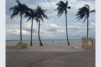 323 Monroe Street #2, Hollywood, FL 33019 - Photo 16