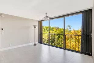 501 SW 11th Pl, Boca Raton, FL 33432 - Photo 10