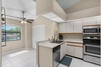 900 Crosswinds Drive #D2, Greenacres, FL 33413 - Photo 10