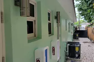 1010 NW 3rd Ave, Hallandale Beach, FL 33009 - Photo 18