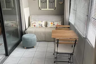 2821 Somerset Dr, Fort Lauderdale, FL 33311 - Photo 10