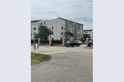 2821 Somerset Drive #217, Fort Lauderdale, FL 33311 - Photo 14