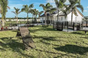 521 SE Ranch Oak Cir, Port Saint Lucie, FL 34987 - Photo 26