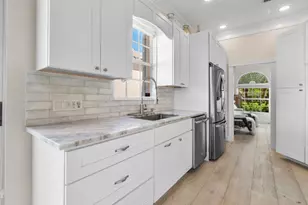 8338 SE Angelina Ct, Hobe Sound, FL 33455 - Photo 6