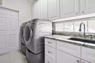 8338 SE Angelina Ct, Hobe Sound, FL 33455 - Photo 14