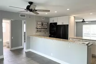 5328 NE 6th Ave, Oakland Park, FL 33334 - Photo 4