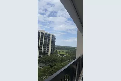 2425 Presidential Way #705, West Palm Beach, FL 33401 - Photo 6