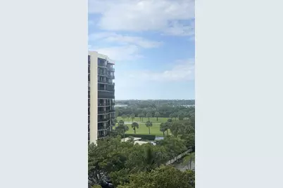 2425 Presidential Way #705, West Palm Beach, FL 33401 - Photo 4