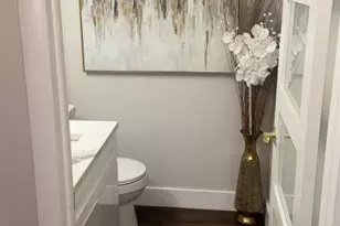 2425 Presidential Way, West Palm Beach, FL 33401 - Photo 20