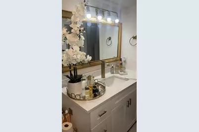 2425 Presidential Way #705, West Palm Beach, FL 33401 - Photo 14