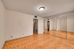 9101 Sunrise Lakes Blvd, Sunrise, FL 33322 - Photo 18