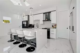 359 Sundial Cir, Margate, FL 33068 - Photo 10