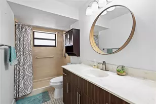 10123 Sunrise Lakes Blvd, Sunrise, FL 33322 - Photo 20